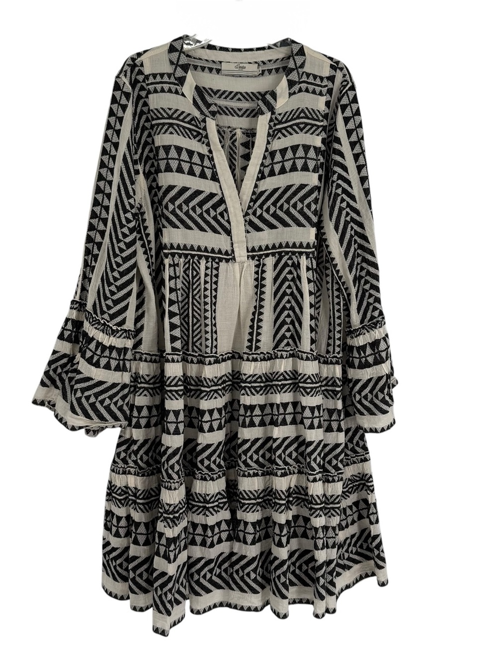 Devotion Twins Ella Short Dress Black Cream Tiered Boho Resort Size M V-neck